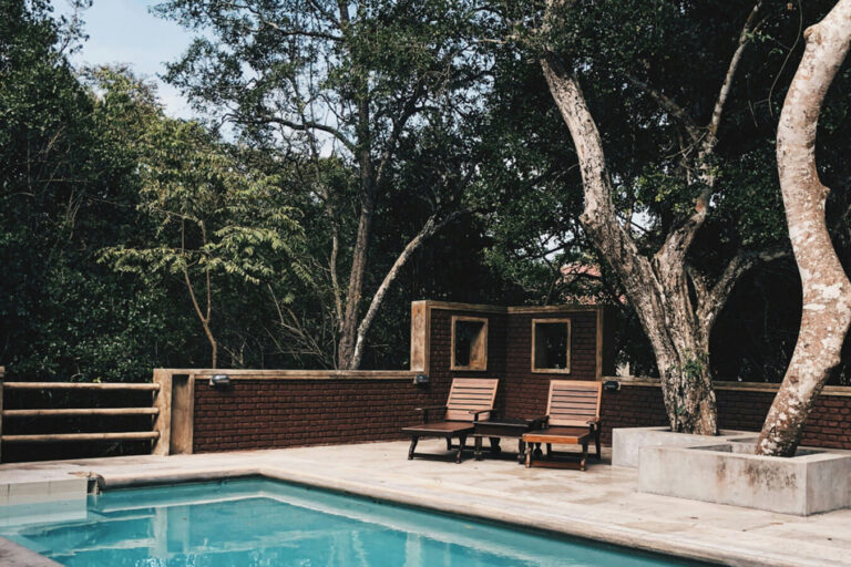 Tranquil Outdoor Retreat with Refreshing Pool